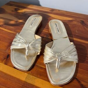 Vintage Manolo Blahnik Metallic Gold Knotted Toe-Loop Mules